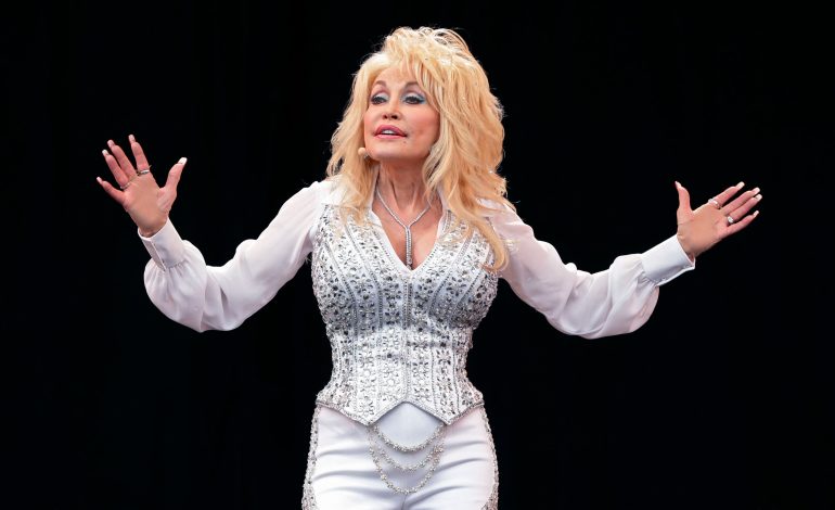 6 Interesting Dolly Parton Facts